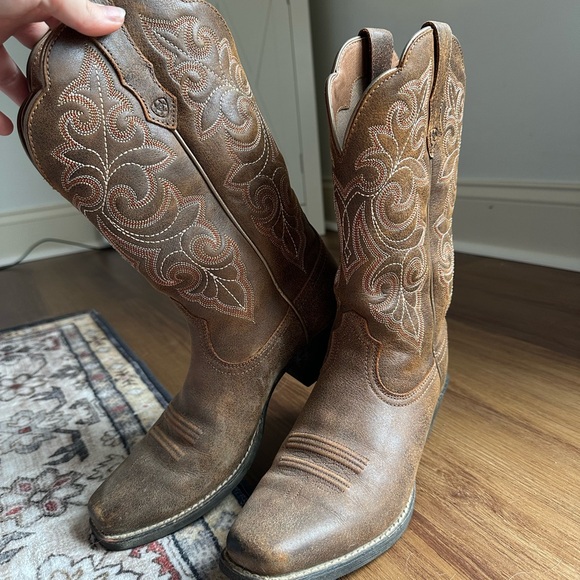 Ariat Shoes - Brown Ariat Cowboy Boots - Women’s 7